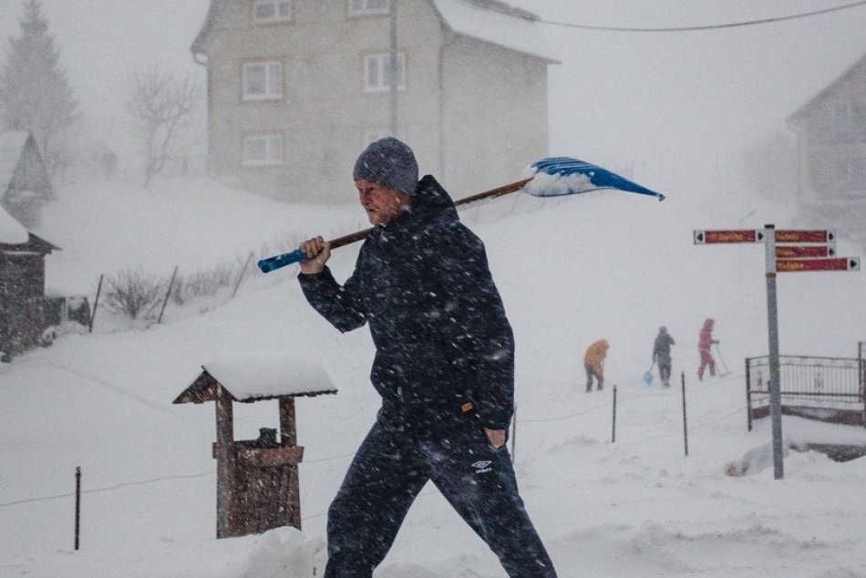Ilustračný obrázok k článku Východniari bez šťavy: Elektrinu kvôli fujavici nemalo takmer 20-tisíc odberných miest