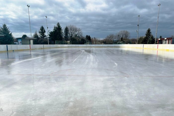 Ilustračný obrázok k článku Užite si chvíle na ľade: Februárový HARMONOGRAM korčuľovania v Šali