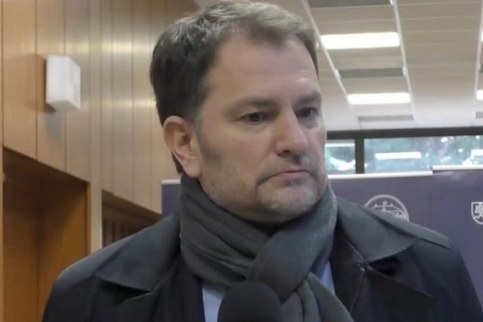 Ilustračný obrázok k článku Ignoruje opatrenia? Matovič si chodí na tlačovky bez respirátora: Riešia ho už hygienici!