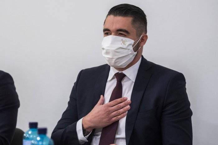 Ilustračný obrázok k článku Kauza poľovníckej chaty: NAKA obvinila Pavla Gašpara, syna policajného exprezidenta