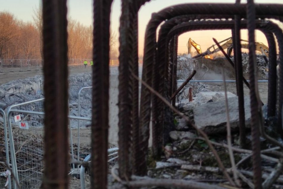 Ilustračný obrázok k článku FOTO: METRO bolo snom väčšiny Bratislavčanov. Pozrite sa, čo z neho zostalo