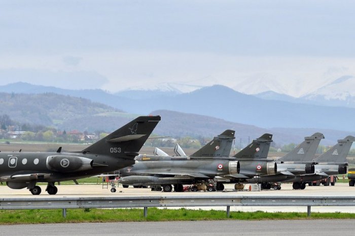 Ilustračný obrázok k článku Veľké OBAVY Sliačanov z podpisu dohody s USA: Prezidentke poslali LIST