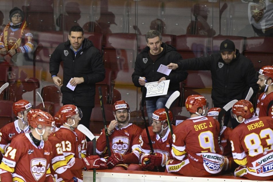Ilustračný obrázok k článku Dukla Trenčín získala zvučnú posilu: Prichádza česká hokejová legenda