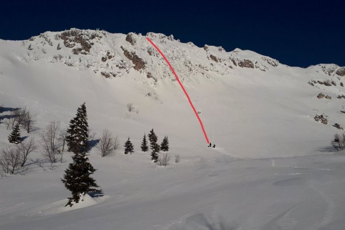 Ilustračný obrázok k článku Mladá turistka sa DRUHÝ raz narodila: Prežila hrôzostrašný 300-metrový pád, FOTO