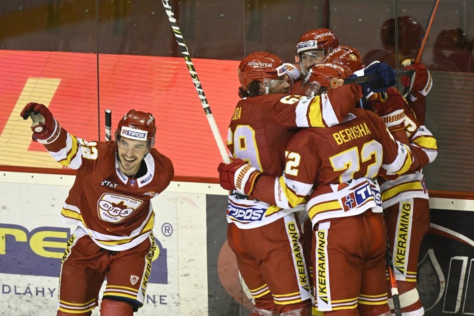 Ilustračný obrázok k článku Boj o priamy postup do play off pokračuje: Trenčín stiahol náskok Spišskej