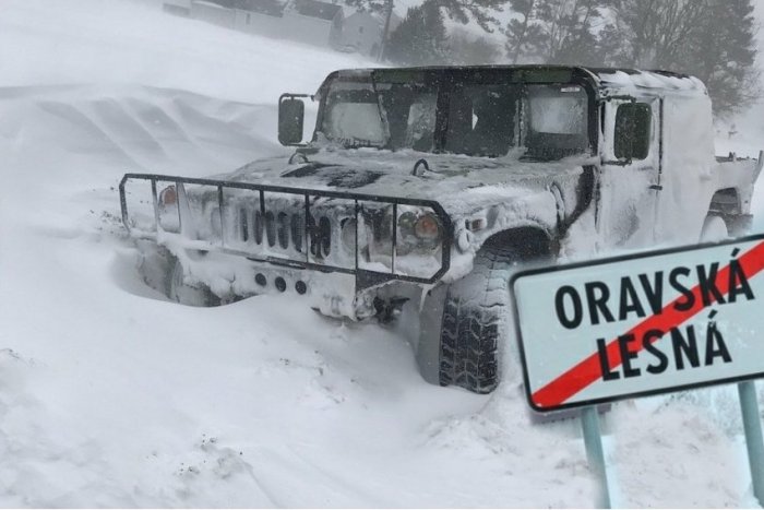 Ilustračný obrázok k článku SVET O SLOVENSKU: Američania zapadli v snehu a mrznú! Slováci vo veľkom šíria nezmysly