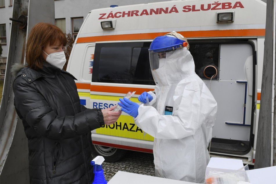 Ilustračný obrázok k článku Veľký NÁPOR na testovanie: V Prievidzi posilnia kapacity priamo na námestí