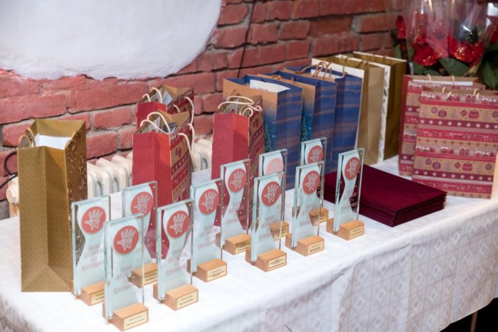 Ilustračný obrázok k článku Laureáti Krajského Srdca na dlani si prevzali ocenenia: Ktorí východniari uspeli?