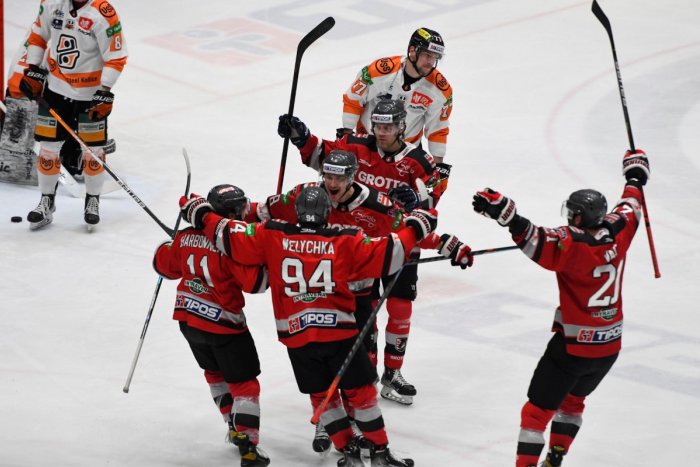 Ilustračný obrázok k článku Hokejisti konečne vyhrali: Odniesol si to najväčší rival z Košíc, zdolali ho na nulu, FOTO