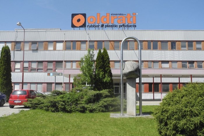 Ilustračný obrázok k článku Fabrika v Humennom prepustila DESIATKY ľudí: Bez pomoci štátu ďalší rok nezvládneme!