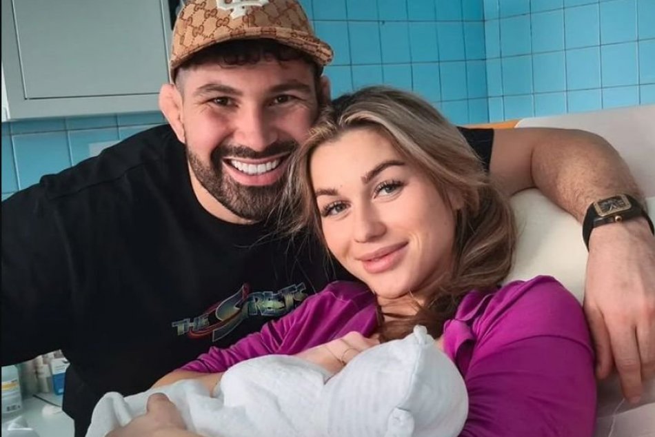 Ilustračný obrázok k článku Zápasník Végh je dvojnásobný otecko: Ako sa bude volať jeho PRINCEZNÁ? FOTO