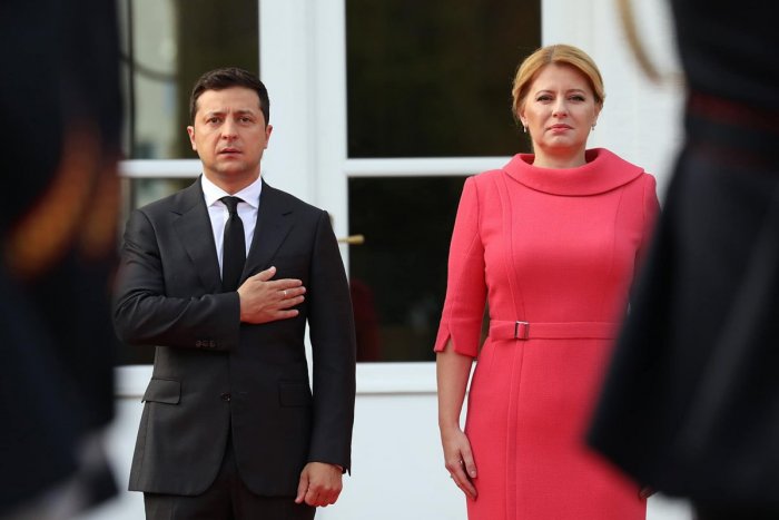 Ilustračný obrázok k článku Čaputová po telefonáte so Zelenským: Zuzana, bombardujú nás! Ako ho UISTILA?