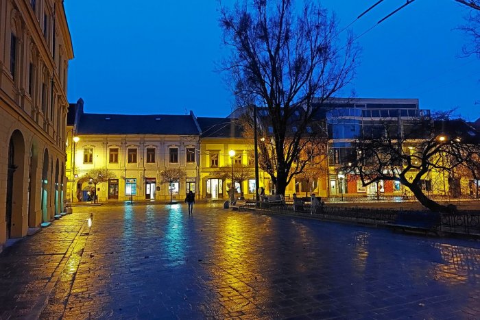 Ilustračný obrázok k článku Pohľad na Trojicu: Akoby sa Prešov zahalil do ukrajinských farieb sám od seba, FOTO