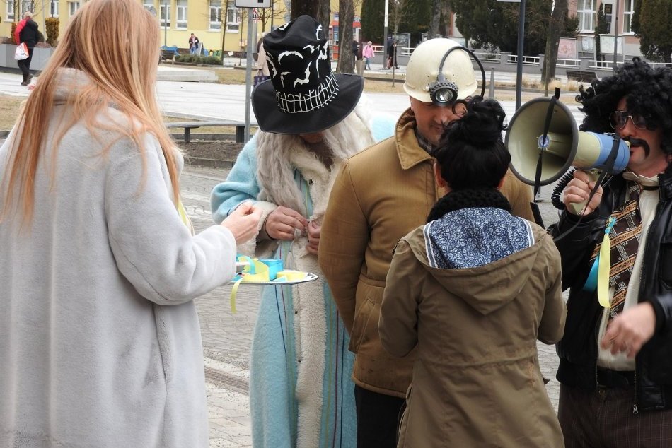 Ilustračný obrázok k článku Fašiangy v Handlovej: Sprievod masiek odkazoval na Ukrajinu, FOTO