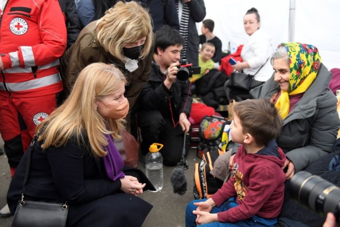 Ilustračný obrázok k článku Čaputová navštívila hranicu s Ukrajinou: Som HRDÁ na solidaritu Slovákov, FOTO
