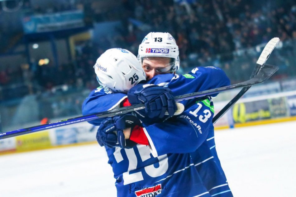 Ilustračný obrázok k článku Nitra uspela pred skvelou kulisou: Na domácom ľade porazila Poprad, FOTO