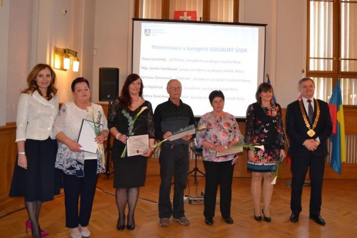 Ilustračný obrázok k článku Hľadá sa Starostlivý anjel: Kraj ocení NAJ pracovníkov zariadení sociálnych služieb