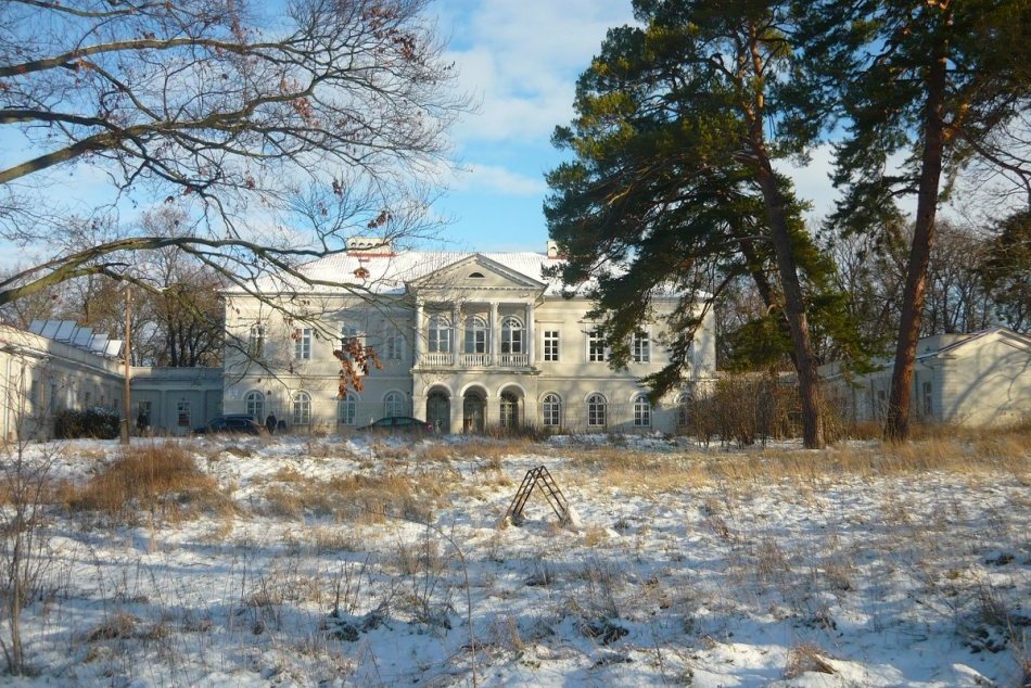 Ilustračný obrázok k článku Chcete žiť ako gróf? Historický kaštieľ na skok od Nitry je na predaj