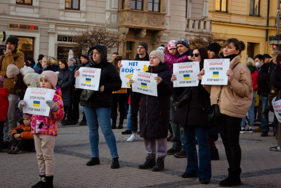 Ilustračný obrázok k článku Bystrica podporila Ukrajinu koncertom: Proti vojne vystúpili aj Lunter či Nosko, FOTO