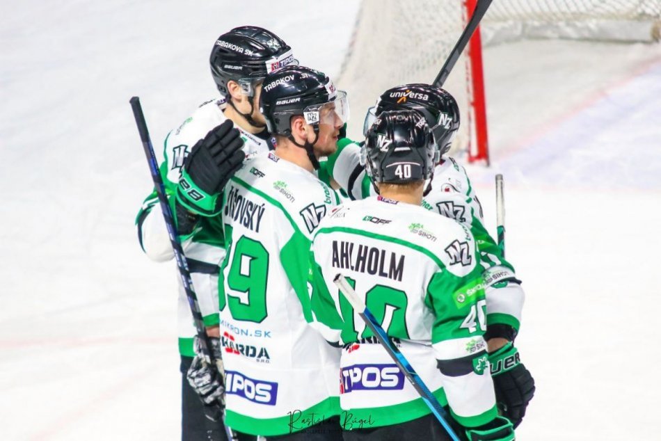 Ilustračný obrázok k článku Šanca na postup stále žije: Nové Zámky si na domácom ľade poradili s Nitrou