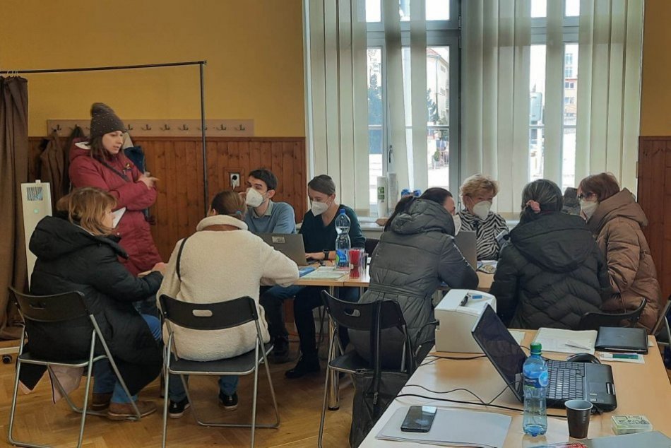 Ilustračný obrázok k článku Nitra spustila zbierku pomoci Ukrajincom: Časť peňazí pôjde na kurzy slovenčiny