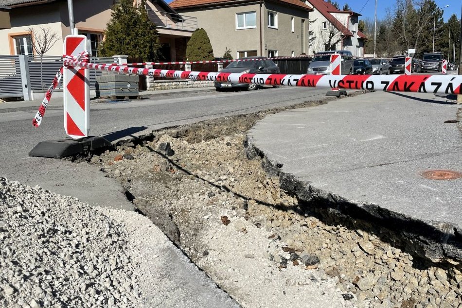 Ilustračný obrázok k článku V centre sa začína rekonštrukcia za státisíce: Bystričania musia rátať s obmedzeniami, FOTO