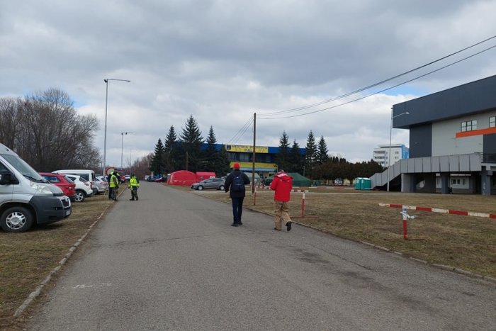 Ilustračný obrázok k článku Ukrajinci môžu požiadať o dočasné útočisko v Michalovciach: Veľký prehľad o REGISTRÁCII