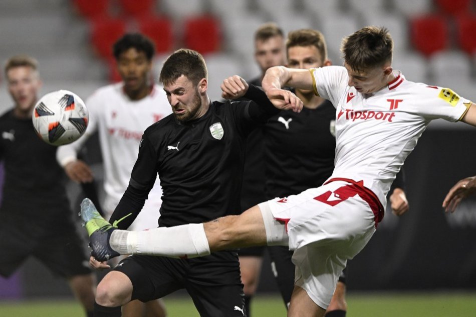 Ilustračný obrázok k článku AS Trenčín je v semifinále Slovenského pohára: Prehľad možných súperov, FOTO