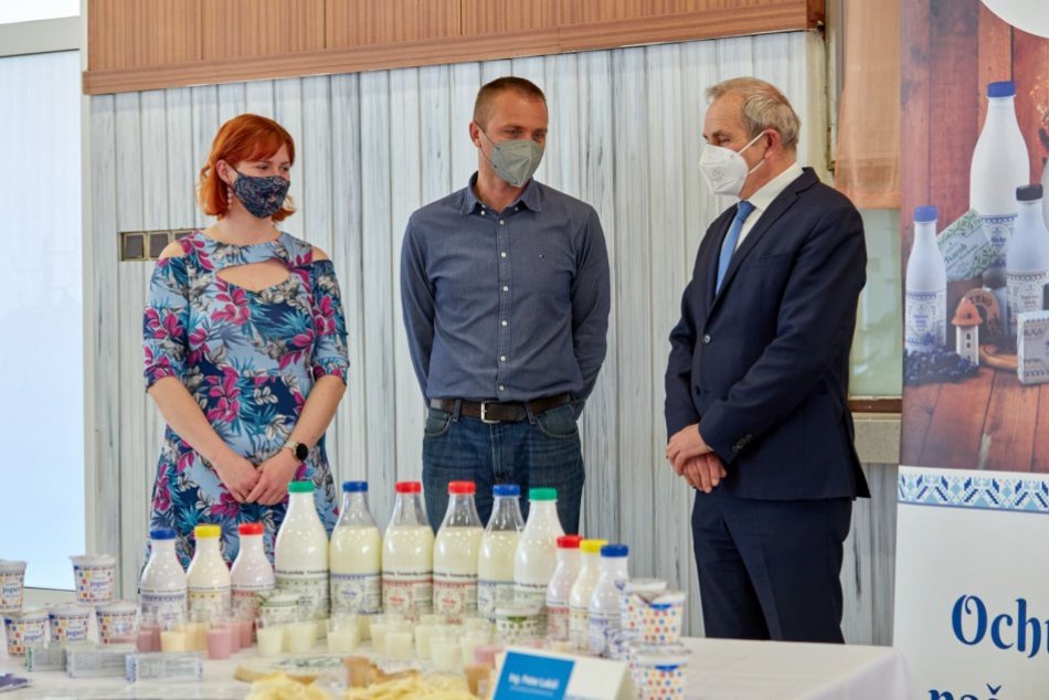 Ilustračný obrázok k článku NOVINKA v Banskobystrickom kraji: Do škôl začínajú dodávať potraviny lokálni farmári, FOTO