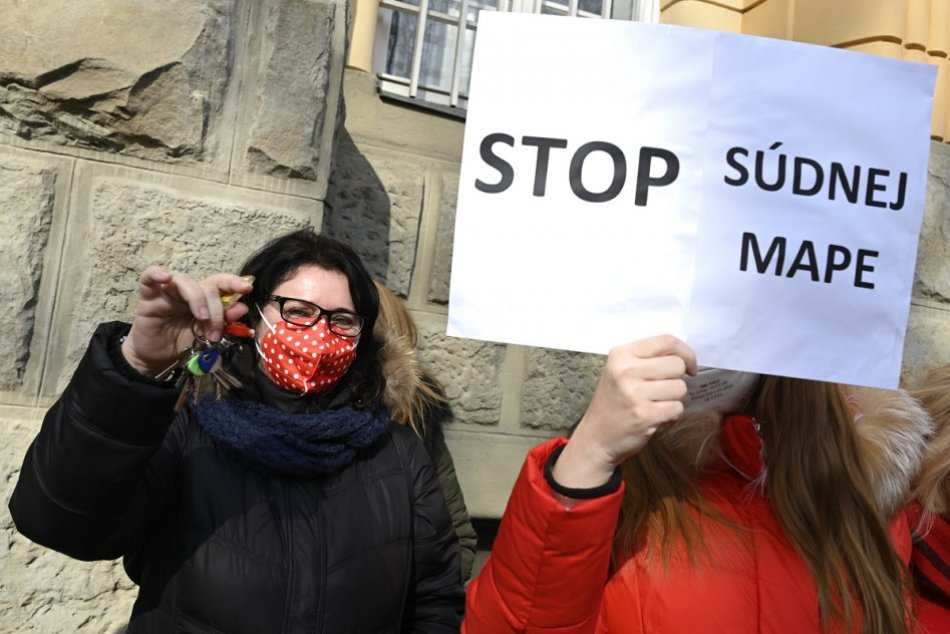 Ilustračný obrázok k článku Vláda ODSUNULA zavedenie súdnej reformy bývalej ministerky Kolíkovej do praxe