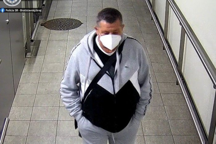 Ilustračný obrázok k článku NECHUTNÝ zážitok z vlaku: Polícia pátra po mužovi, ktorý si stiahol tepláky a ONANOVAL