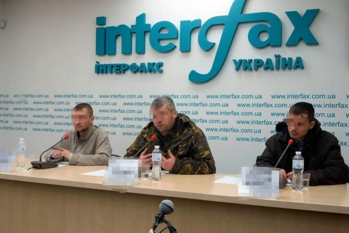 Ilustračný obrázok k článku HRW vyzýva Ukrajinu, aby prestala zverejňovať videá so zajatými ruskými vojakmi