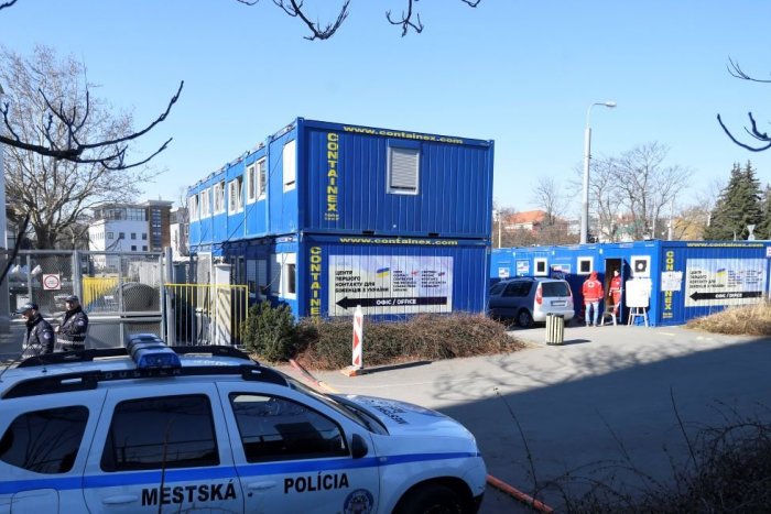 Ilustračný obrázok k článku Situácia v hotspote pri stanici je pokojnejšia. Počet utečencov klesol, FOTO