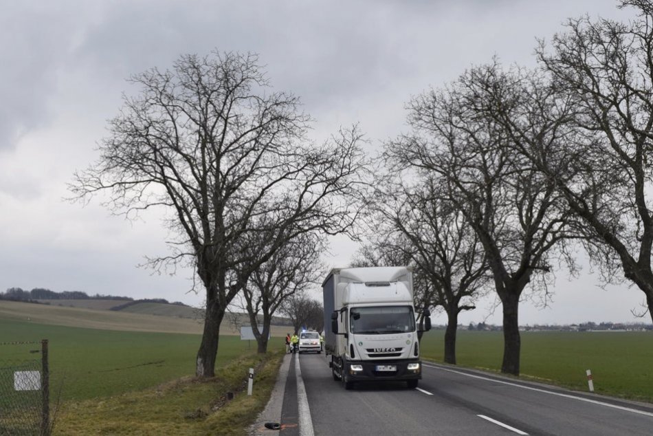 Ilustračný obrázok k článku Tragédia na cestách: Neoznačený chodec neprežil zrážku s nákladným autom