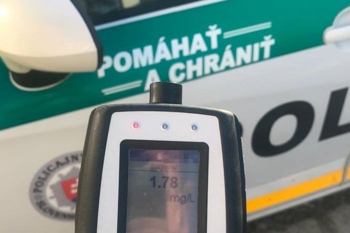 Ilustračný obrázok k článku Vodič mal v dychu riadnu zmes: Pre medicínu je to stav vážnej OTRAVY alkoholom