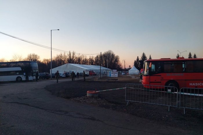 Ilustračný obrázok k článku Nugetky či hranolčeky pre utečencov z Ukrajiny rozprúdili diskusie