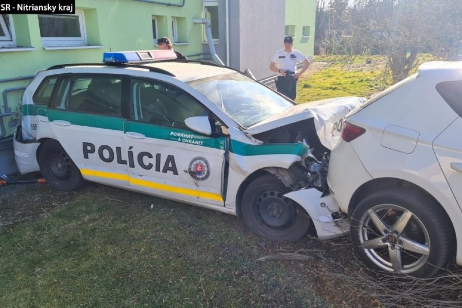 Ilustračný obrázok k článku DRÁMA: Vodič na úteku zranil policajtov, zastavil ho až VÝSTREL do nohy!