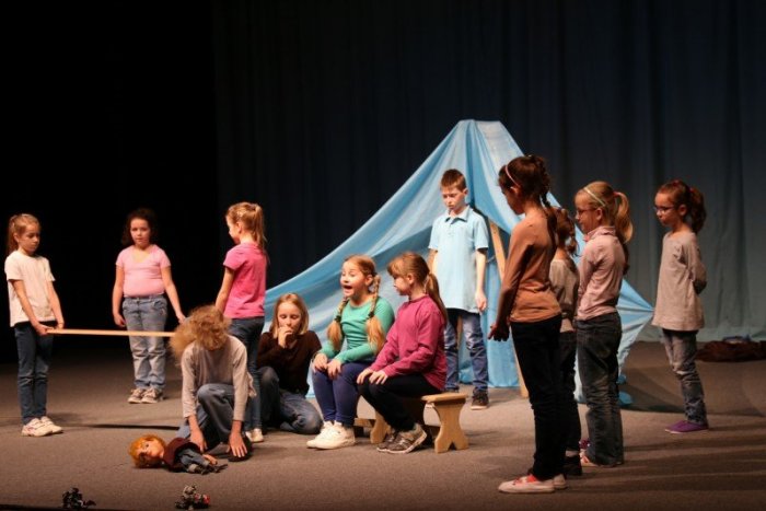 Ilustračný obrázok k článku Šanca pre talenty z nášho okresu: Šaľa bude hostiť tradičnú divadelnú súťaž