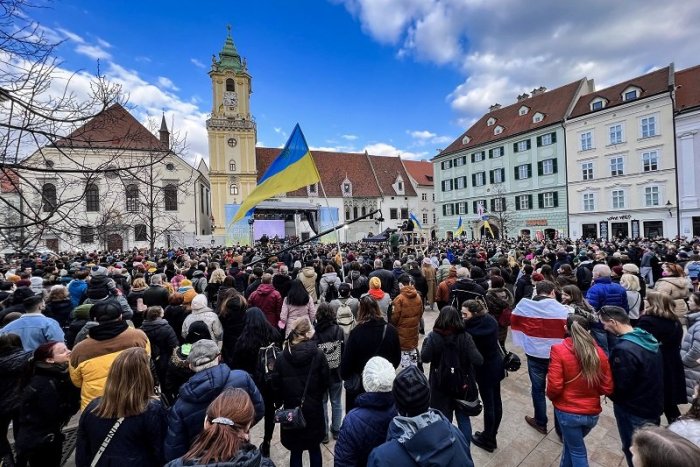 Ilustračný obrázok k článku TIPY na víkend v Bratislave: Rovno z koncertu môžete zájsť na chutné jedlo na námestí