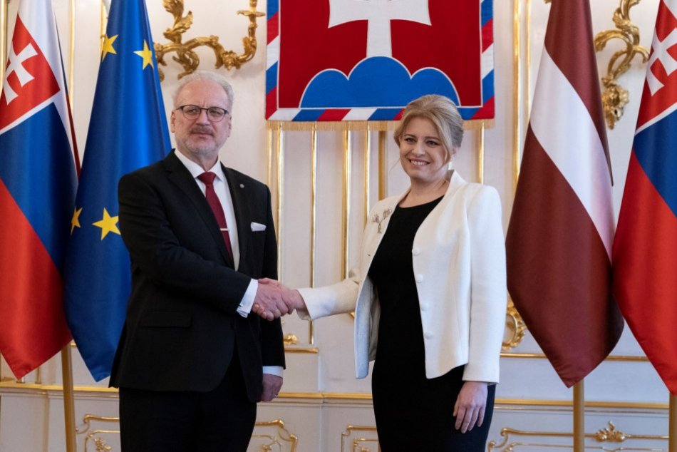 Ilustračný obrázok k článku Čaputová a prezident Lotyšska sa zhodli: Stoja pri Ukrajine a HOAXY ohrozujú demokraciu! FOTO