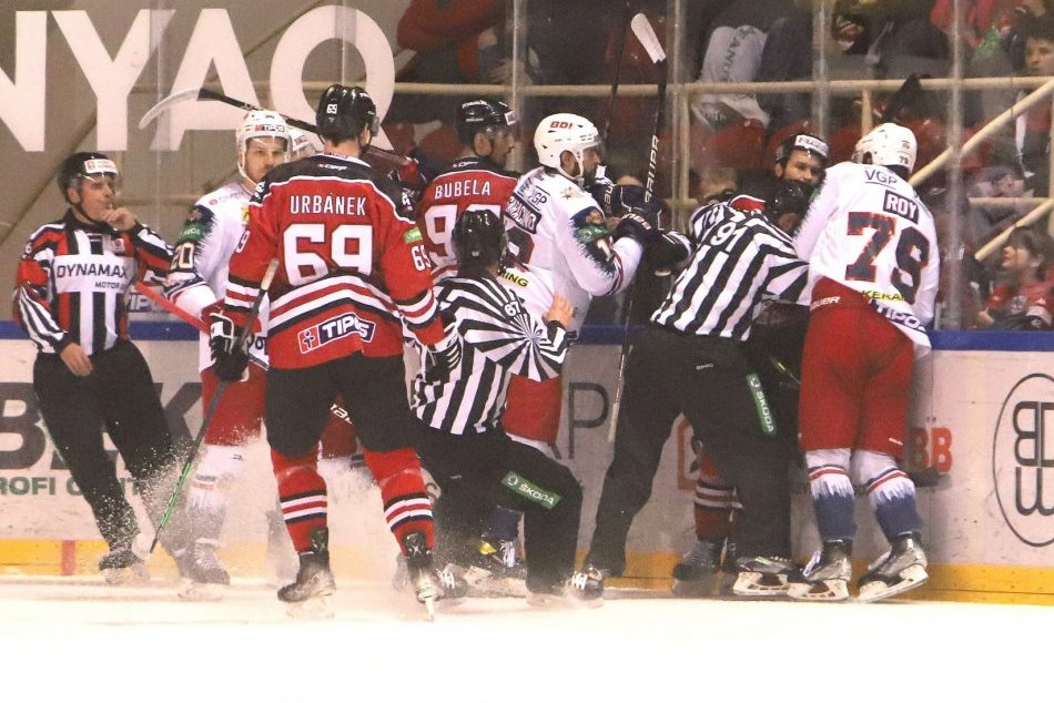 Ilustračný obrázok k článku Zvolenčania chcú v piatok ukončiť sériu: Bystričania sa však nevzdajú