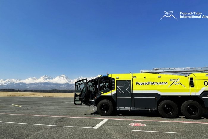 Ilustračný obrázok k článku Popradské letisko má nové záchranné vozidlo, jediné svojho druhu na Slovensku, FOTO