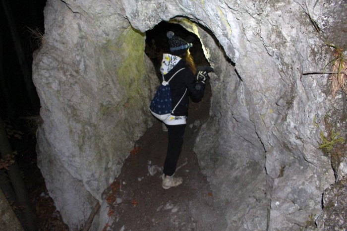 Ilustračný obrázok k článku Prírodný KLENOT je takmer neznámy: V srdci Slovenska je ukrytá ÚCHVATNÁ skalná BRÁNA, FOTO