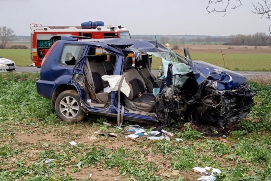 Ilustračný obrázok k článku Tragická nehoda neďaleko Nitry: Po prevoze do nemocnice zomrela spolujazdkyňa