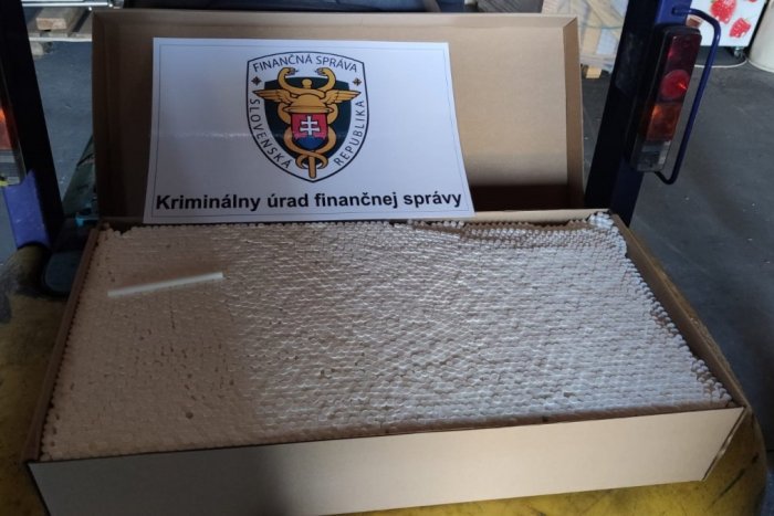 Ilustračný obrázok k článku Prekazili biznis za milióny eur: V Nitrianskom kraji zadržali pašerákov cigariet