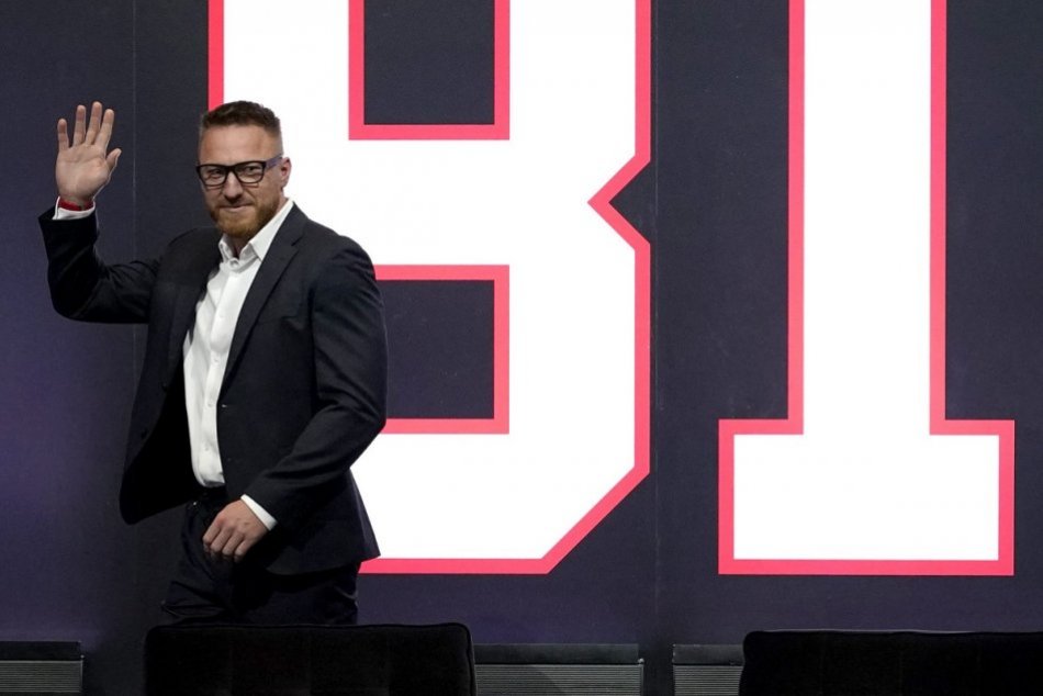 Ilustračný obrázok k článku Prevýšilo to aj detské sny: Číslo Mariána Hossu si už nikto neoblečie, FOTO