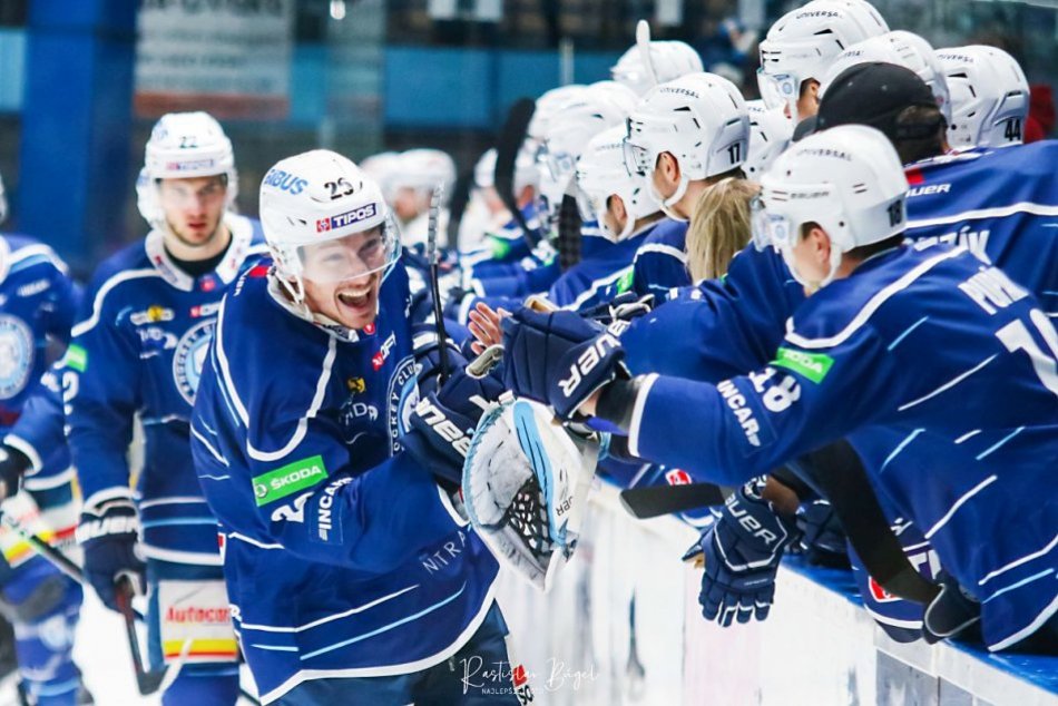 Ilustračný obrázok k článku Hokejové FINÁLE je tu: Fanúšikov čaká veľkoplošná obrazovka na pešej zóne