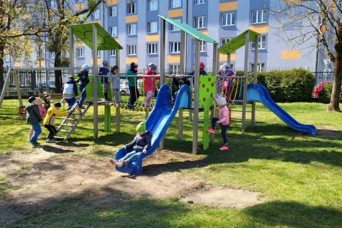 Ilustračný obrázok k článku Prídavok na dieťa sa jednorazovo zvýši na celkovú sumu 100 eur