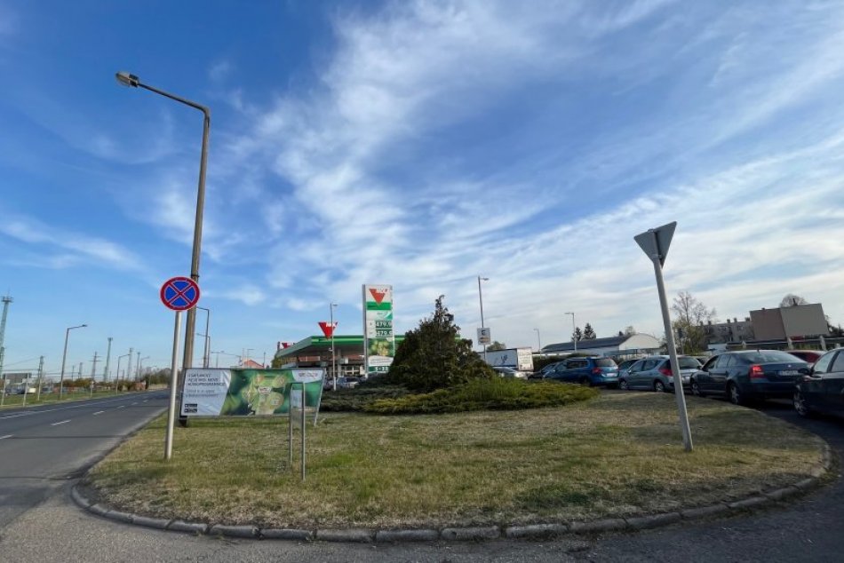 Ilustračný obrázok k článku V Maďarsku vypukla PANIKA: Nedostatok palív je čoraz väčší, na čerpacích staniciach je CHAOS