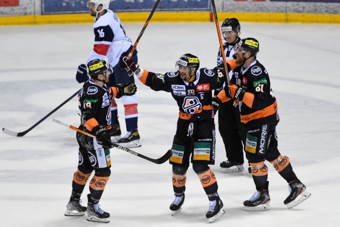 Ilustračný obrázok k článku VYPREDANÁ Steel Aréna a ďalšia výhra Košíc. O víťazovi série sa rozhodne na Slovane